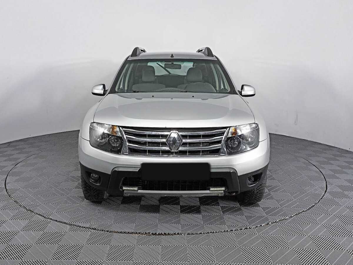Renault Duster б/у, 2013, Механическая. Фото: #1