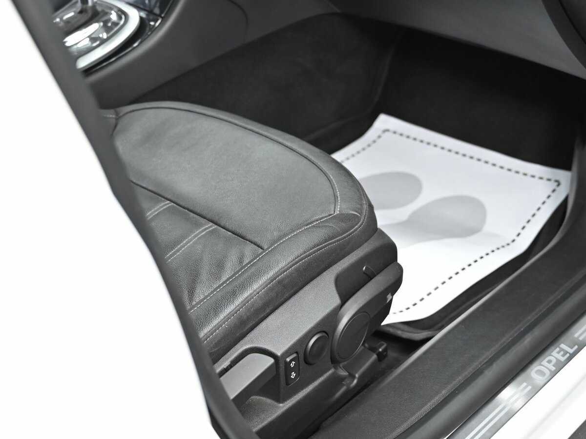 Opel Insignia б/у, 2014, Автоматическая. Фото: #15