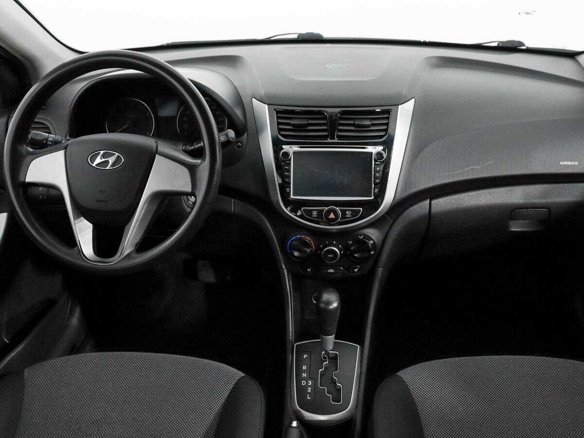 Hyundai Solaris б/у, 2013, Автоматическая. Фото: #11