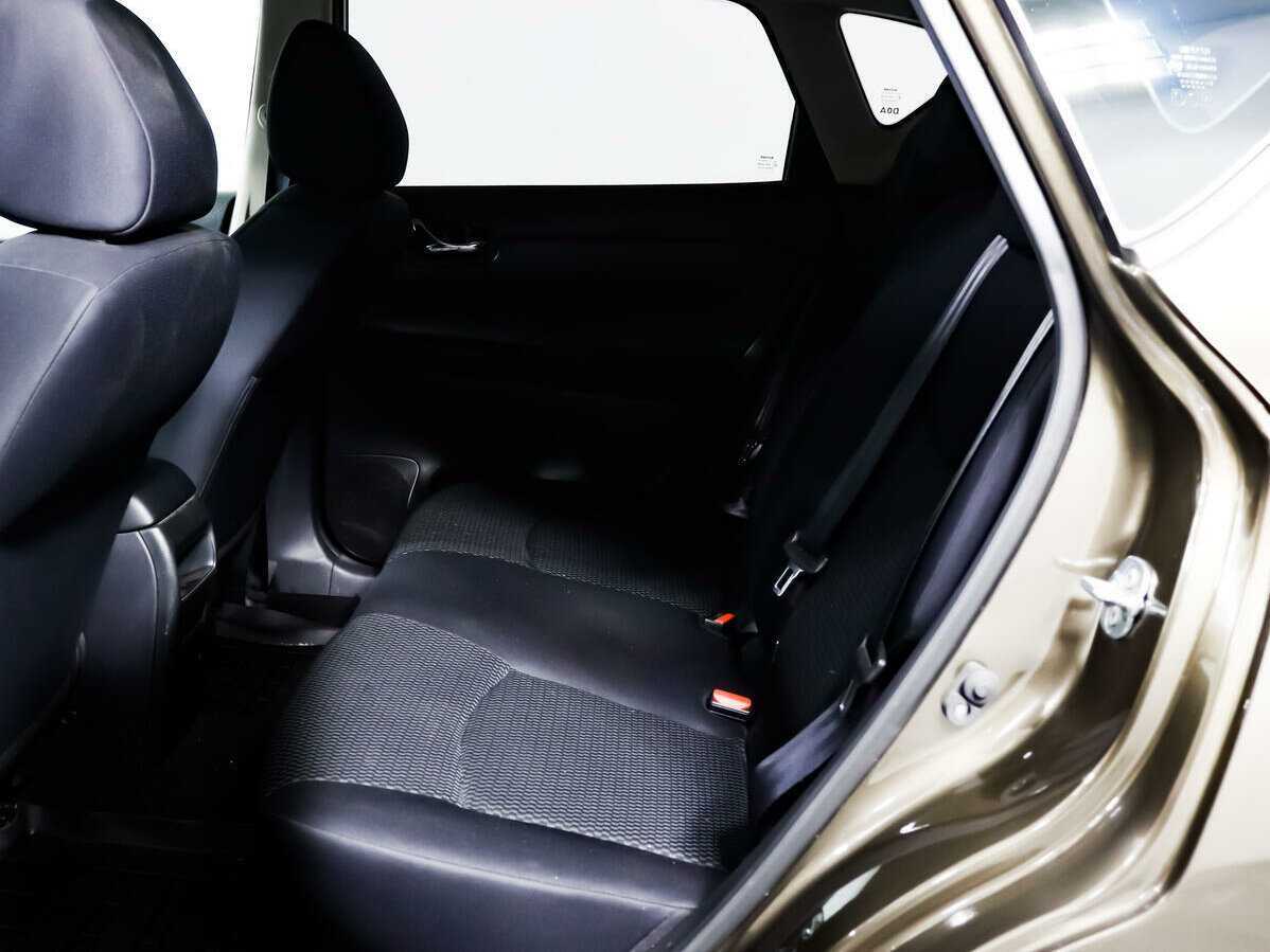 Nissan Tiida б/у, 2015, Вариатор. Фото: #9