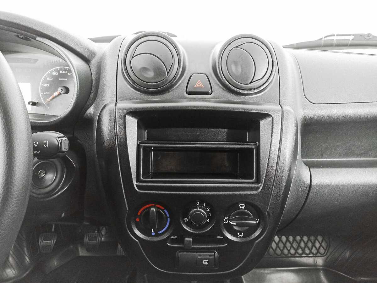 Lada (ВАЗ) Granta б/у, 2018, Механическая. Фото: #8