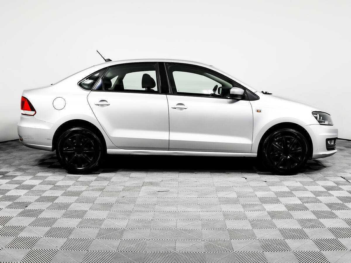 Volkswagen Polo б/у, 2018, Автоматическая. Фото: #3