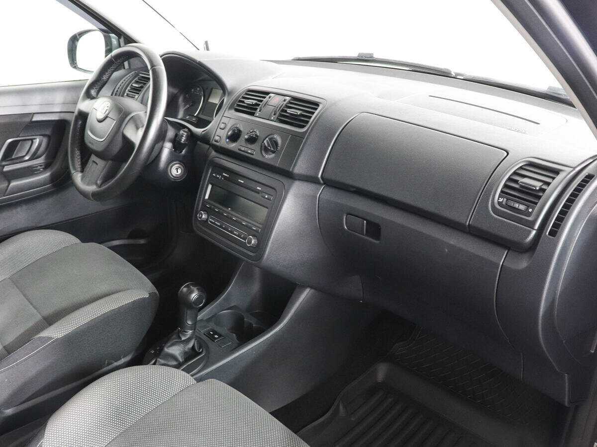 Skoda Fabia б/у, 2012, Автоматическая. Фото: #9