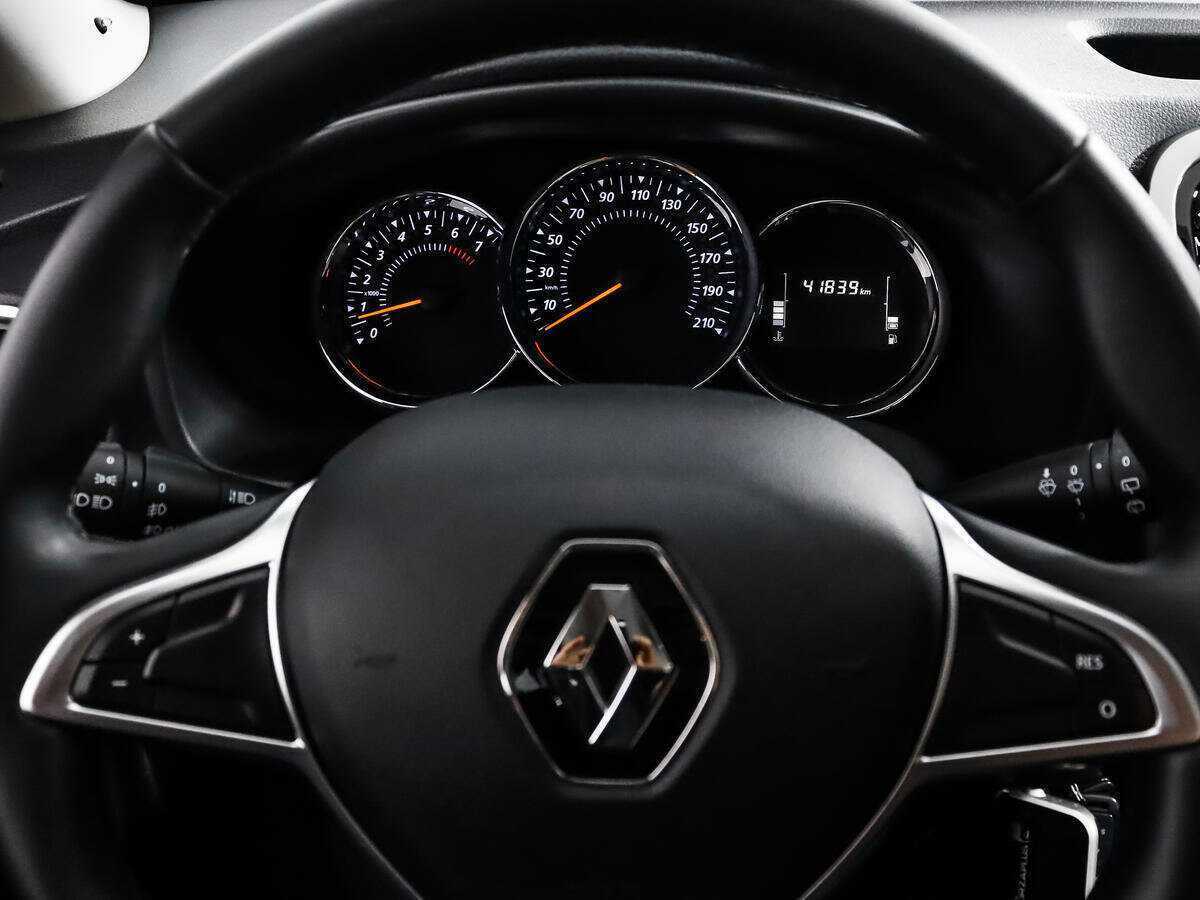 Renault Sandero б/у, 2019, Механическая. Фото: #14