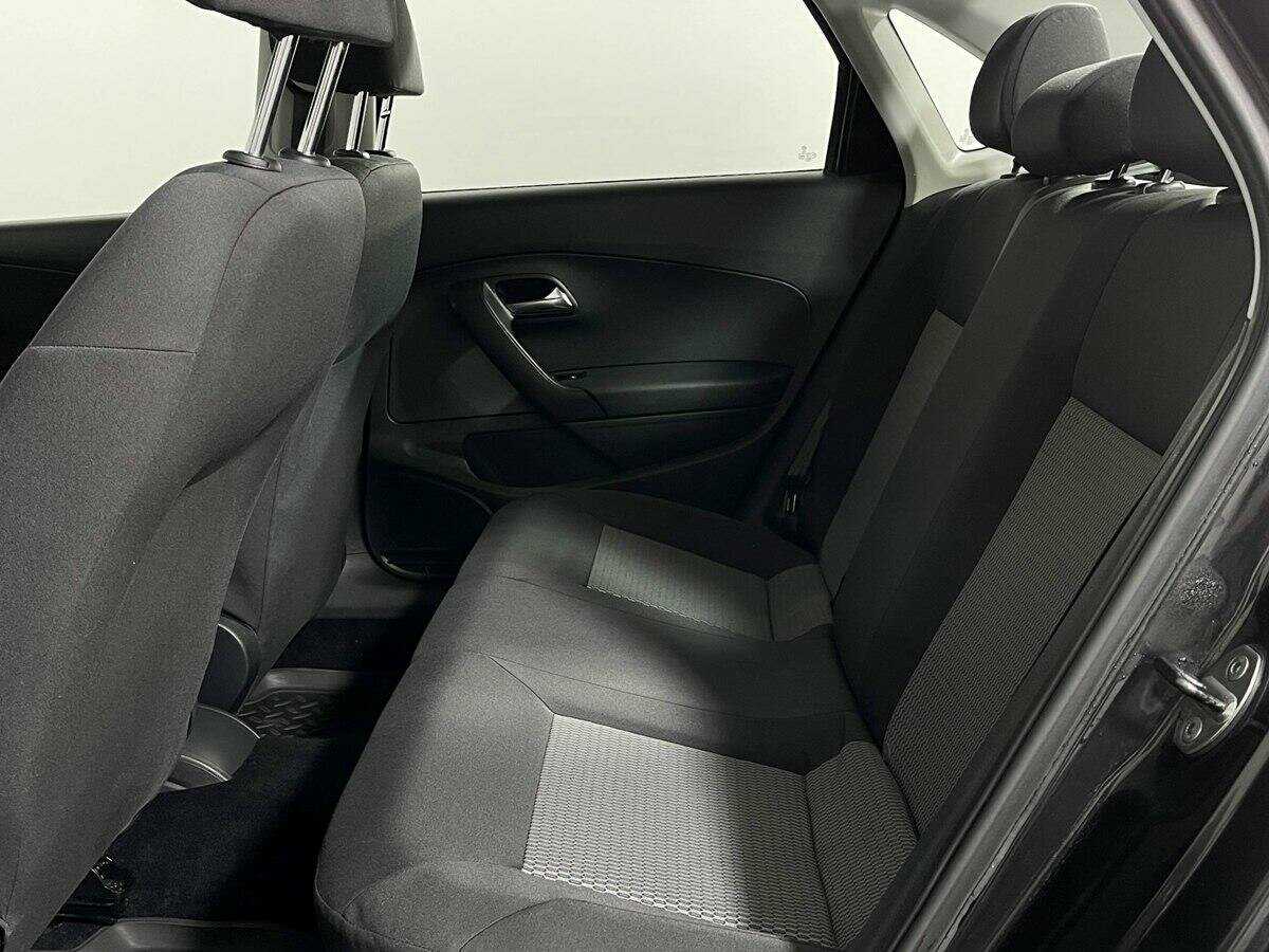 Volkswagen Polo б/у, 2012, Механическая. Фото: #7