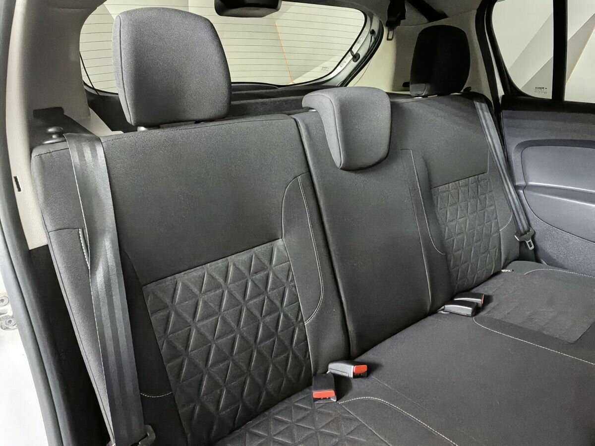 Renault Sandero б/у, 2017, Автоматическая. Фото: #12