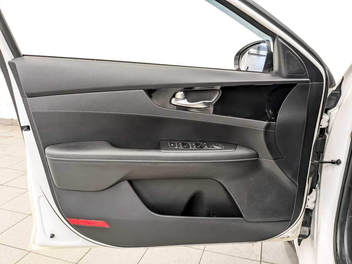 Kia Cerato б/у, 2019, Автоматическая. Фото: #16