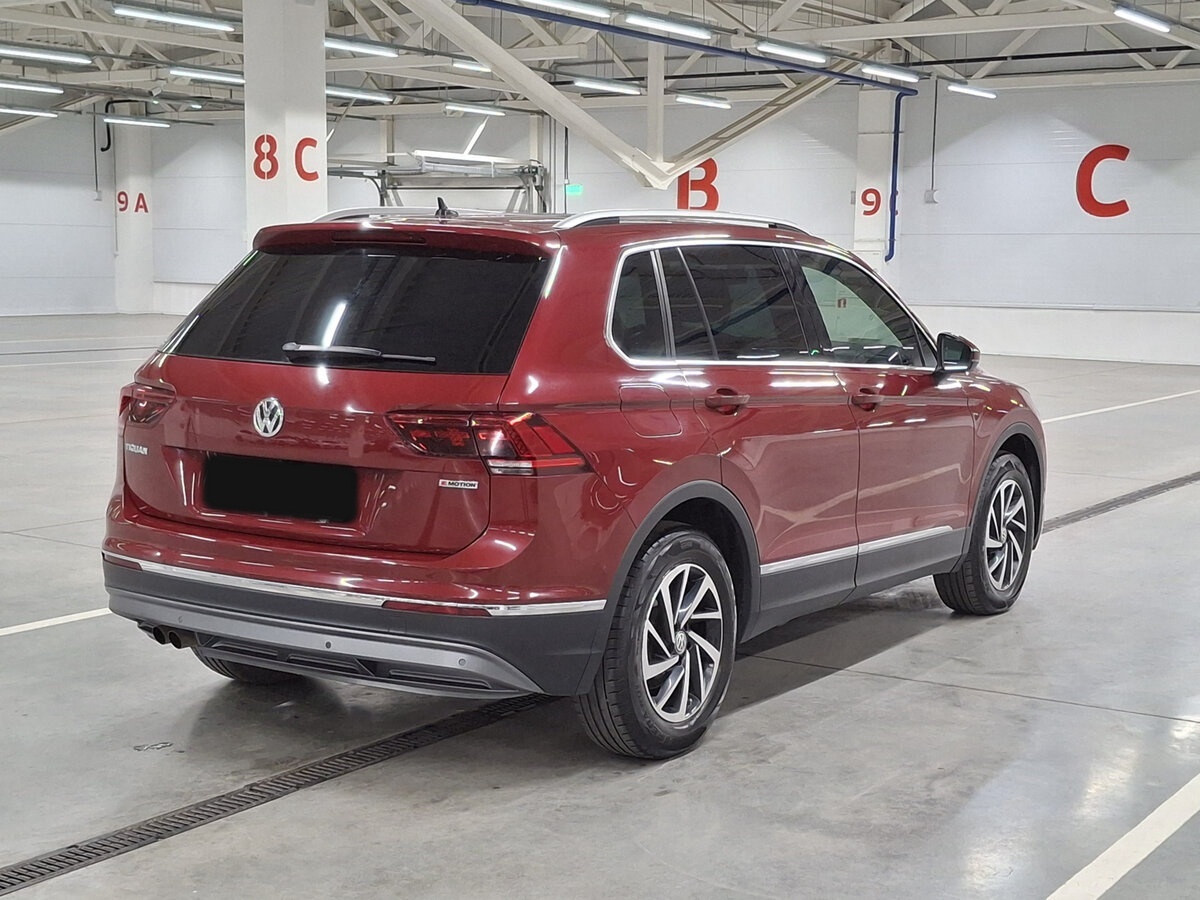 Volkswagen Tiguan б/у, 2018, Роботизированная. Фото: #4