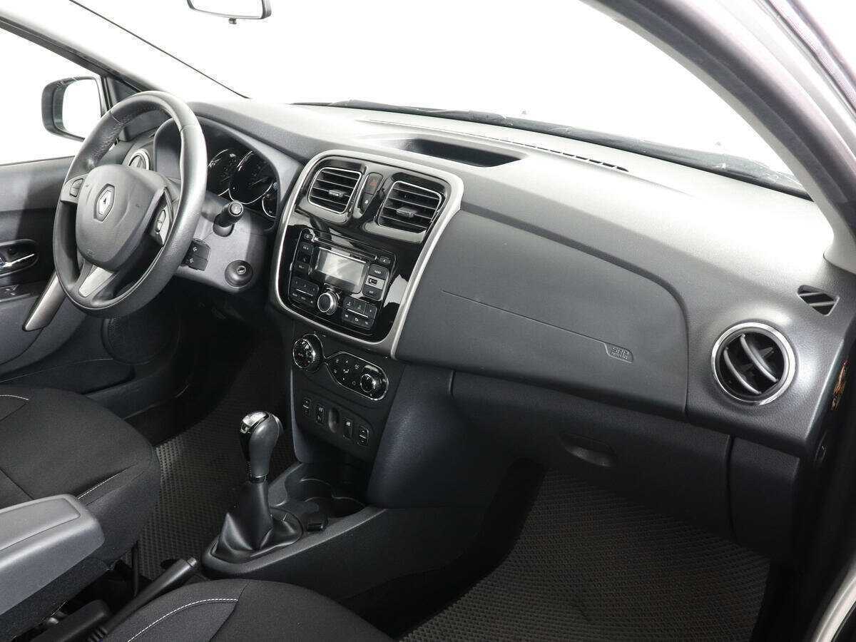 Renault Sandero б/у, 2016, Автоматическая. Фото: #9