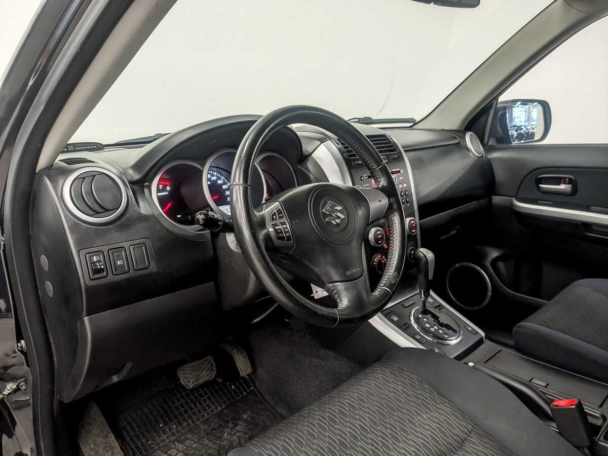 Suzuki Grand Vitara б/у, 2012, Автоматическая. Фото: #15