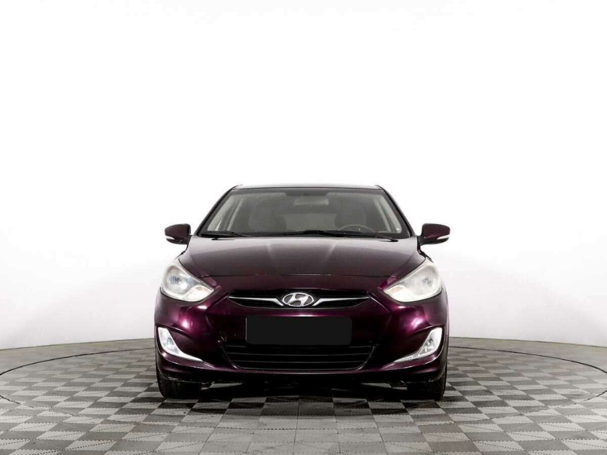 Hyundai Solaris б/у, 2013, Механическая. Фото: #1