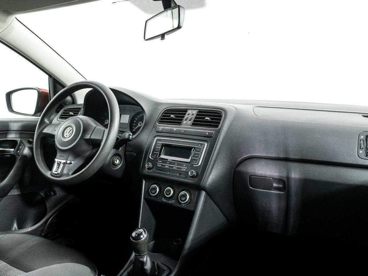 Volkswagen Polo б/у, 2014, Механическая. Фото: #8