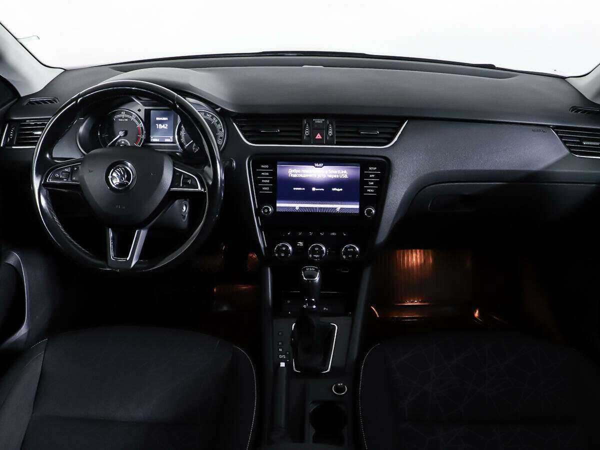 Skoda Octavia б/у, 2018, Роботизированная. Фото: #11