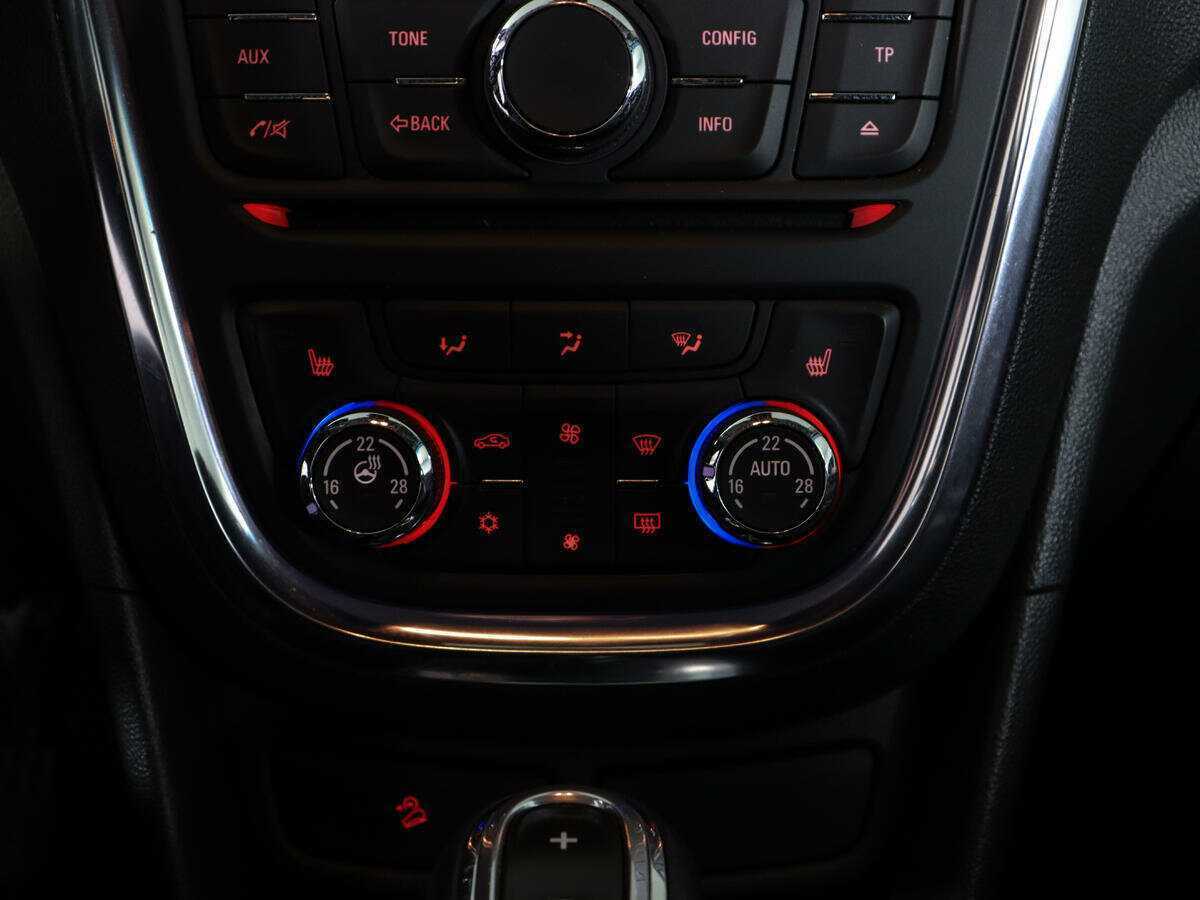 Opel Mokka б/у, 2012, Автоматическая. Фото: #15