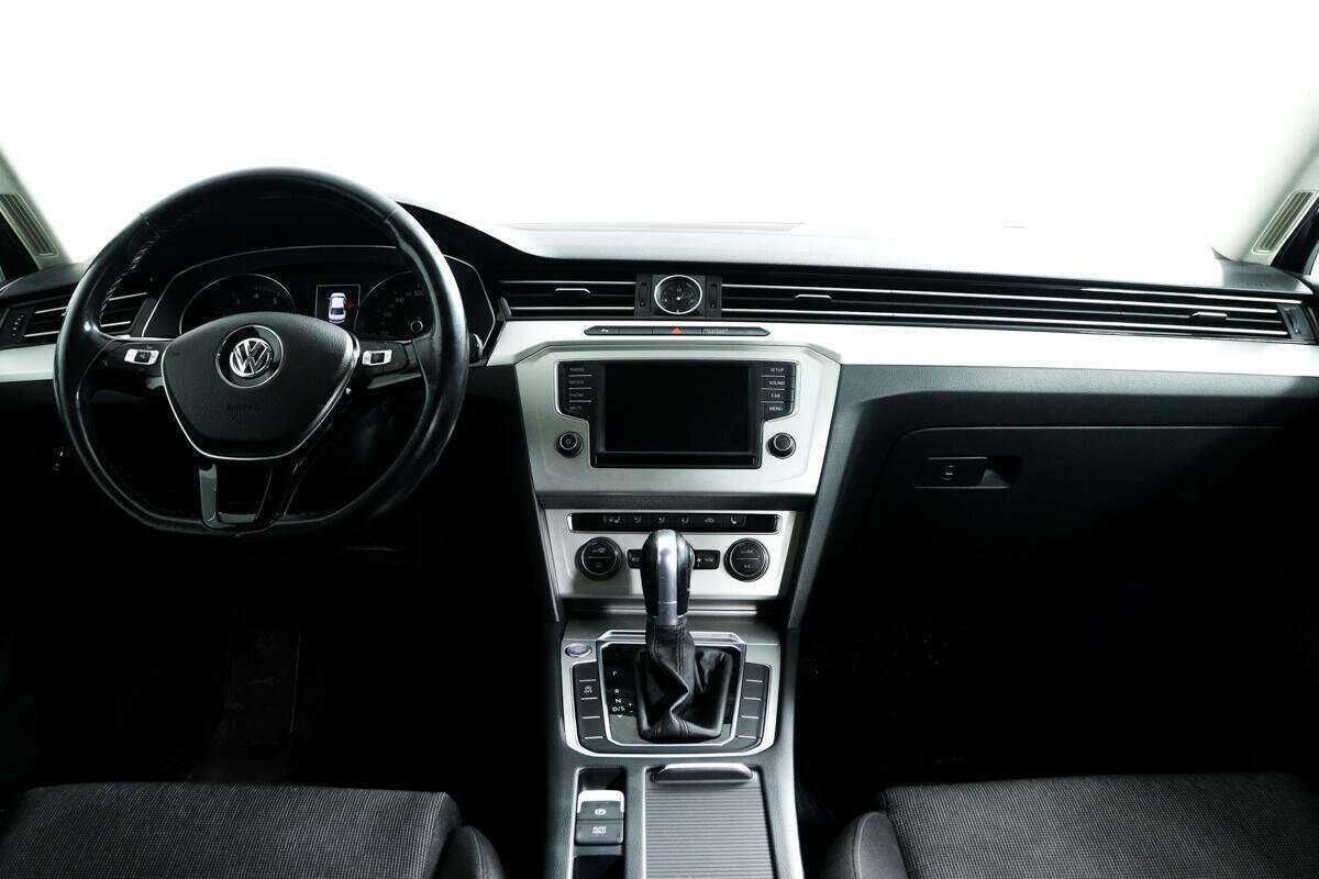 Volkswagen Passat б/у, 2016, Роботизированная. Фото: #10