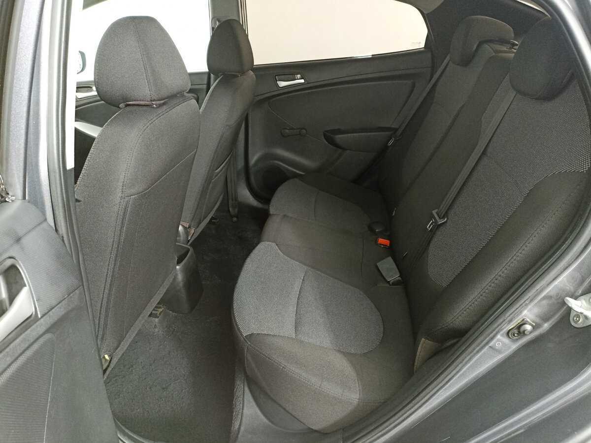 Hyundai Solaris б/у, 2013, Механическая. Фото: #6