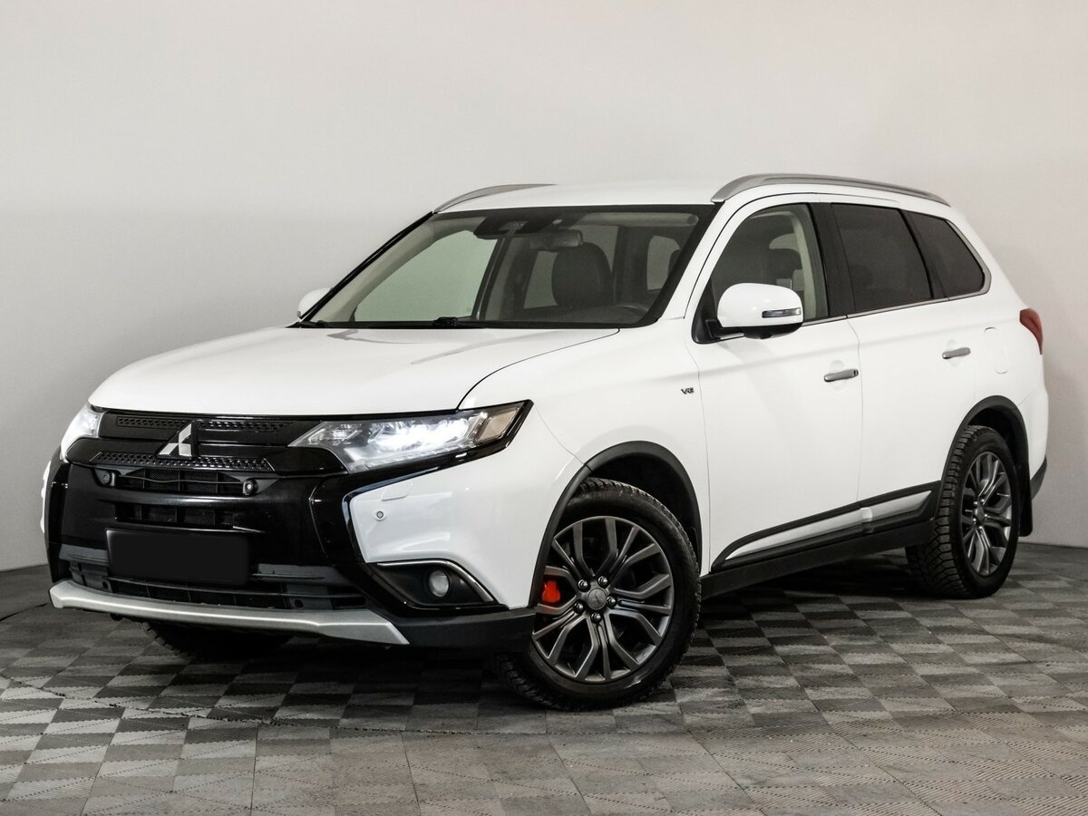 Mitsubishi Outlander б/у, 2017, Автоматическая. Фото: #0