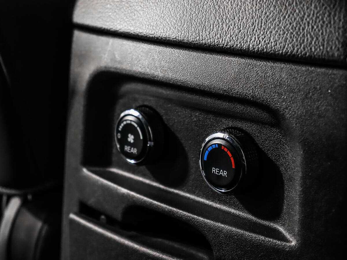 Nissan Pathfinder б/у, 2012, Автоматическая. Фото: #12