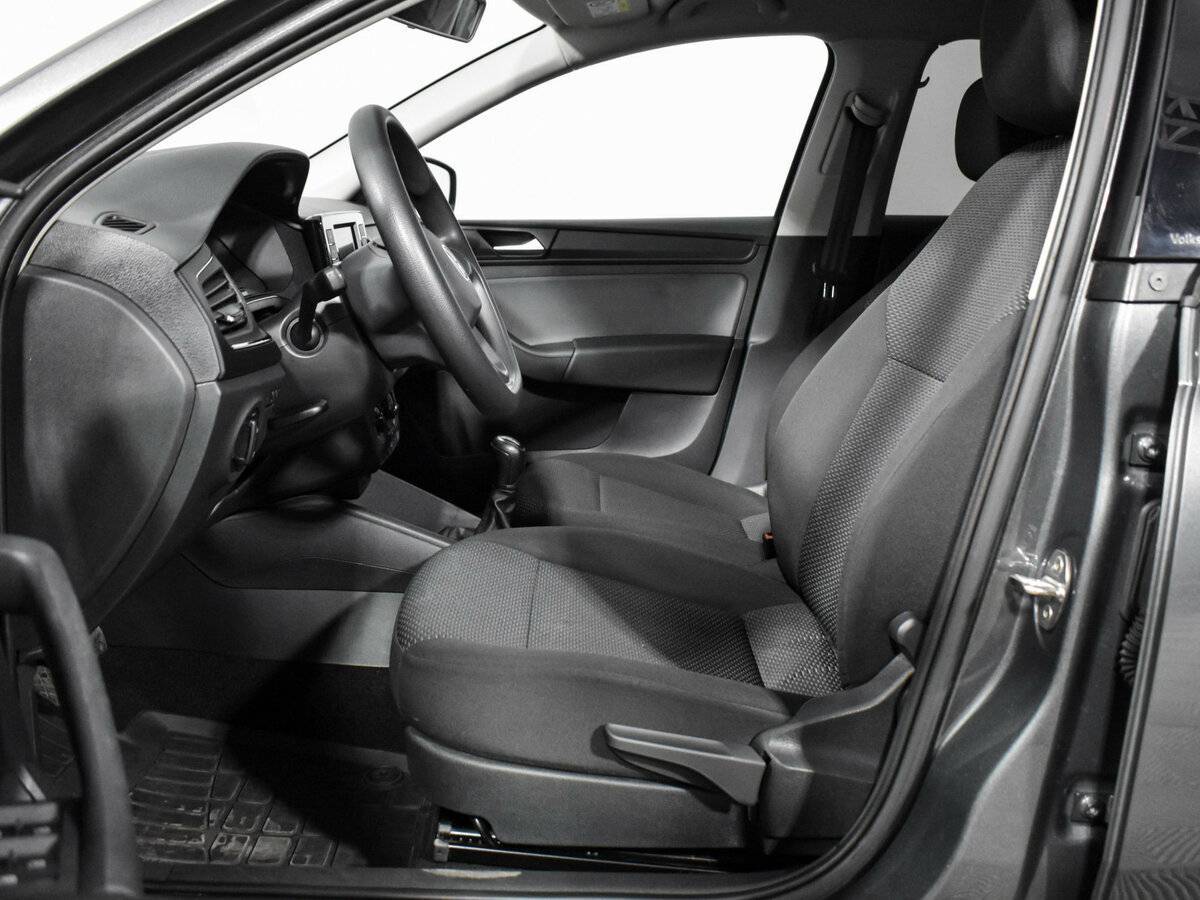 Volkswagen Polo б/у, 2021, Механическая. Фото: #9