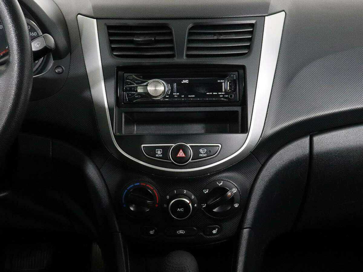 Hyundai Solaris б/у, 2012, Автоматическая. Фото: #10