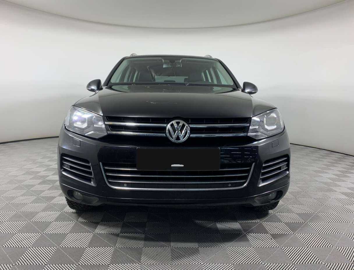 Volkswagen Touareg б/у, 2012, Автоматическая. Фото: #1