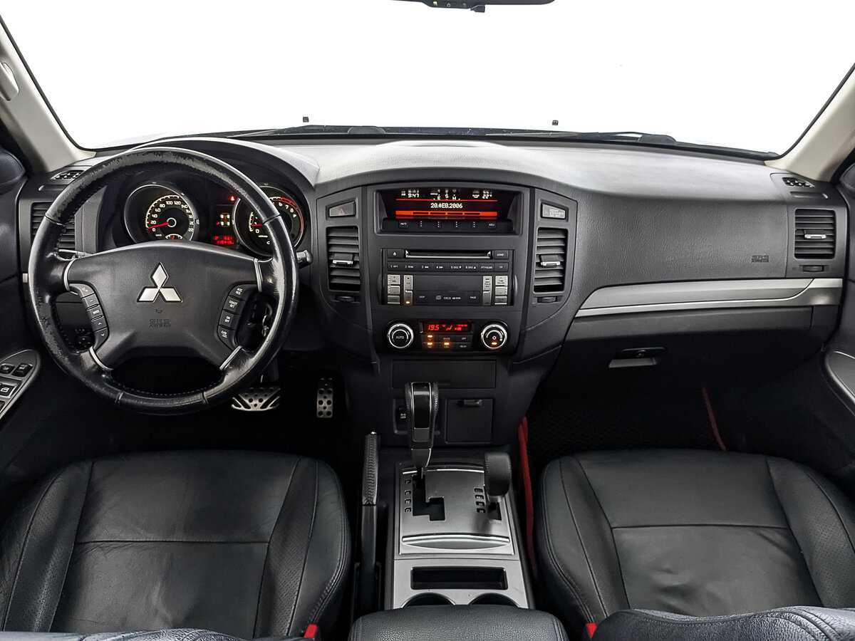 Mitsubishi Pajero б/у, 2013, Автоматическая. Фото: #13