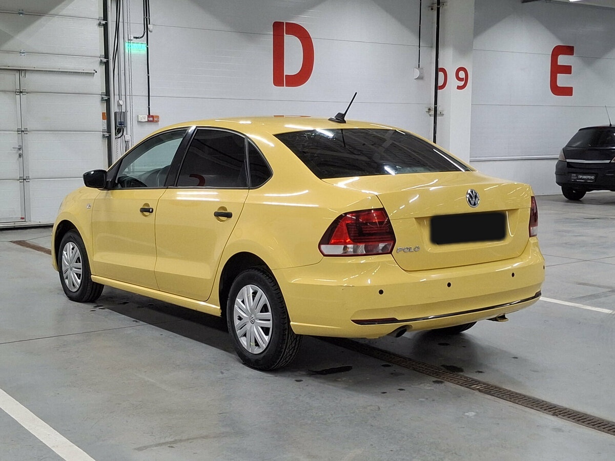 Volkswagen Polo б/у, 2017, Механическая. Фото: #6
