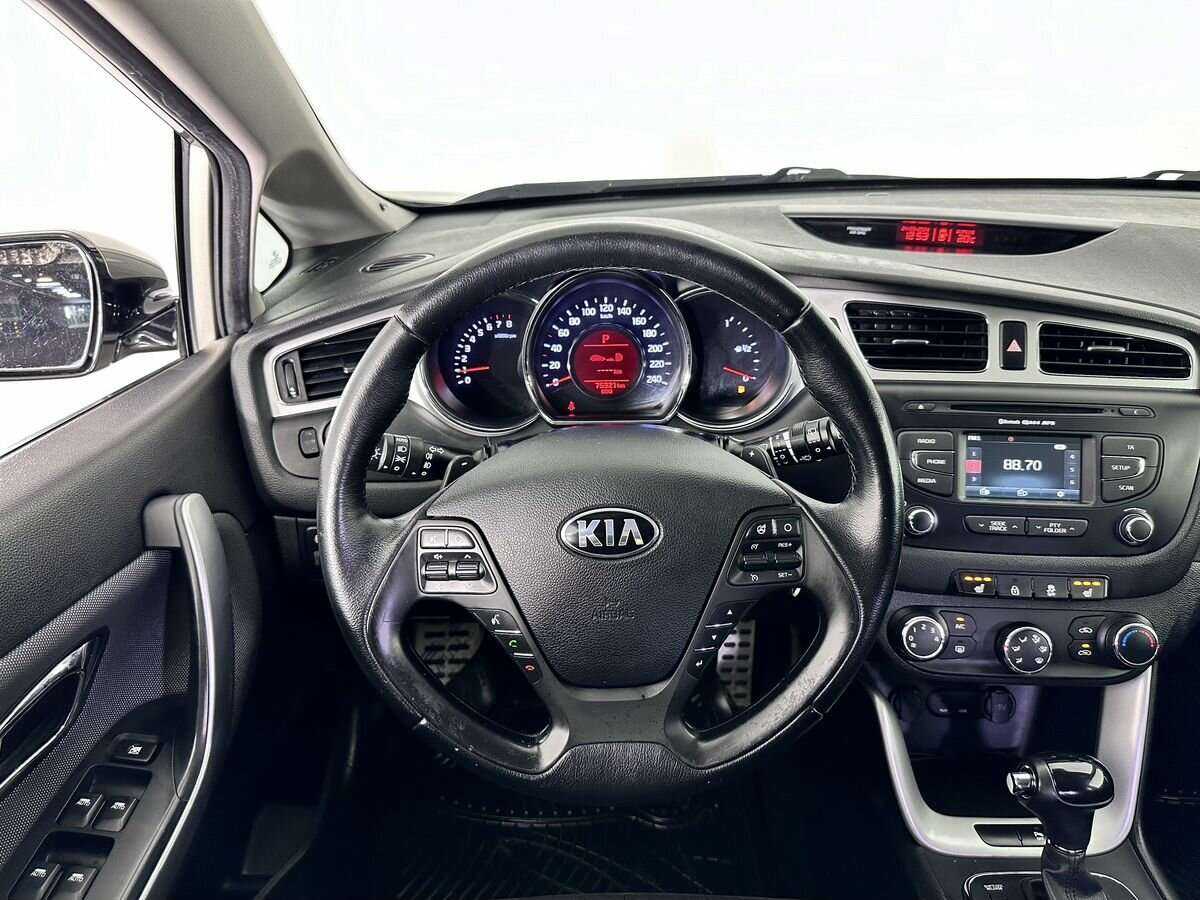 Kia Ceed б/у, 2014, Автоматическая. Фото: #11