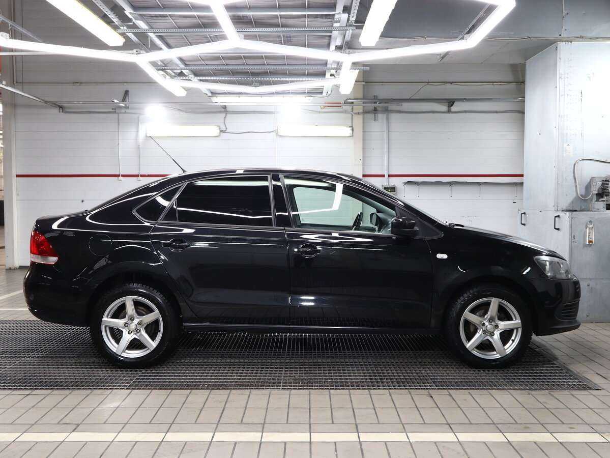 Volkswagen Polo б/у, 2013, Автоматическая. Фото: #2