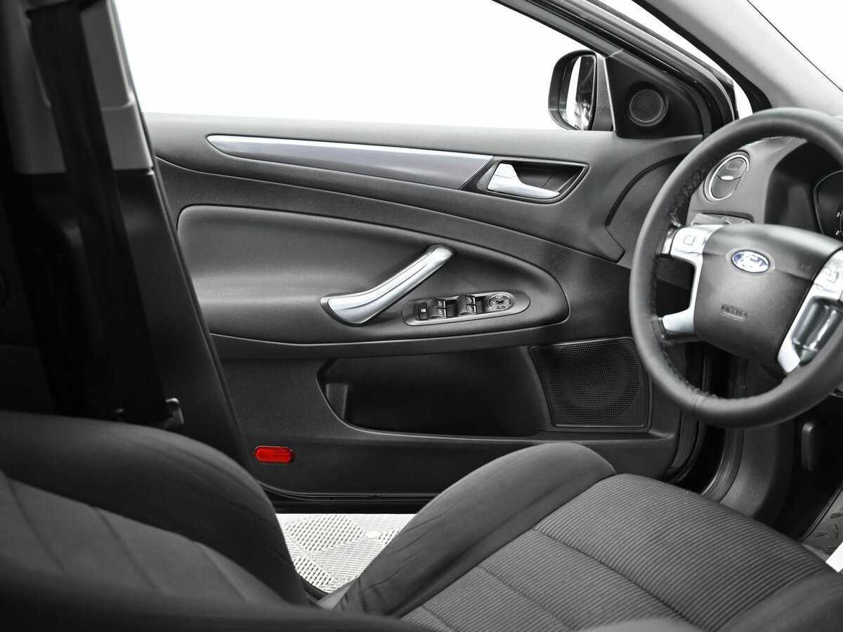 Ford Mondeo б/у, 2012, Автоматическая. Фото: #4