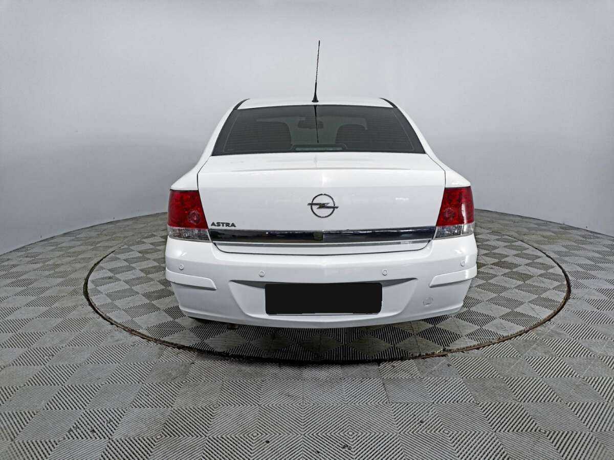 Opel Astra б/у, 2013, Механическая. Фото: #5