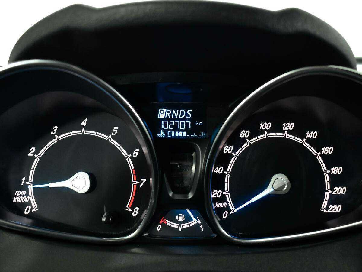 Ford Fiesta б/у, 2016, Роботизированная. Фото: #8