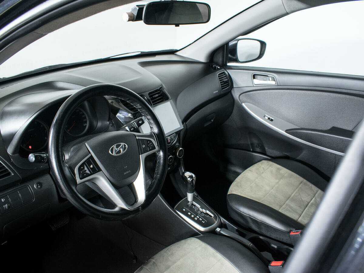 Hyundai Solaris б/у, 2014, Автоматическая. Фото: #12