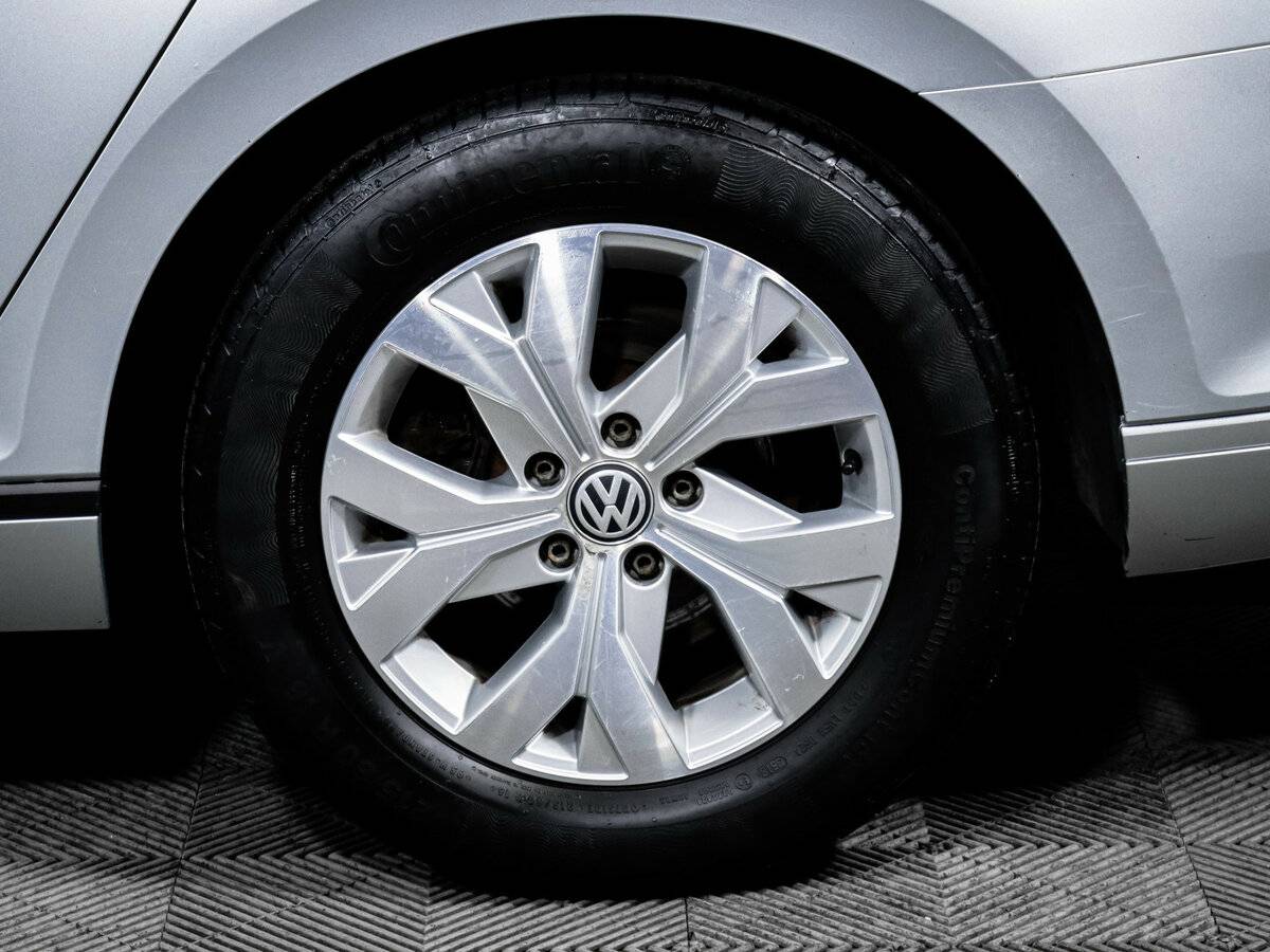 Volkswagen Passat б/у, 2017, Роботизированная. Фото: #13