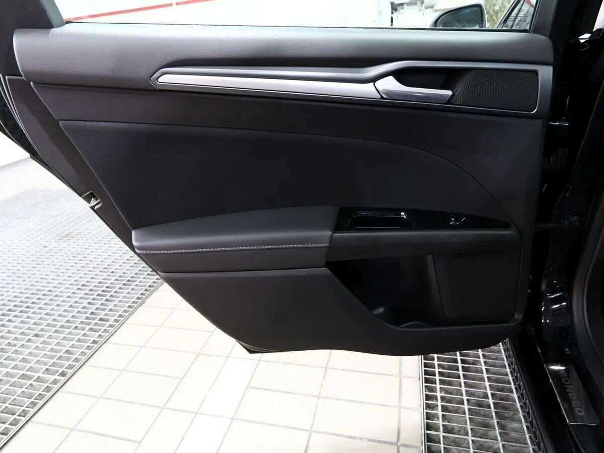 Ford Mondeo б/у, 2015, Автоматическая. Фото: #12