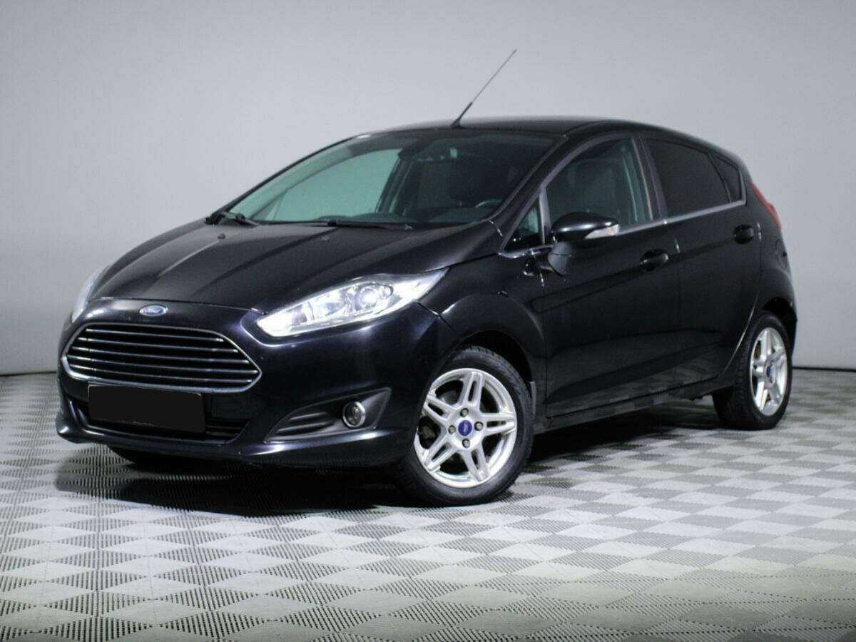 Ford Fiesta б/у, 2015, Роботизированная. Посмотреть фото