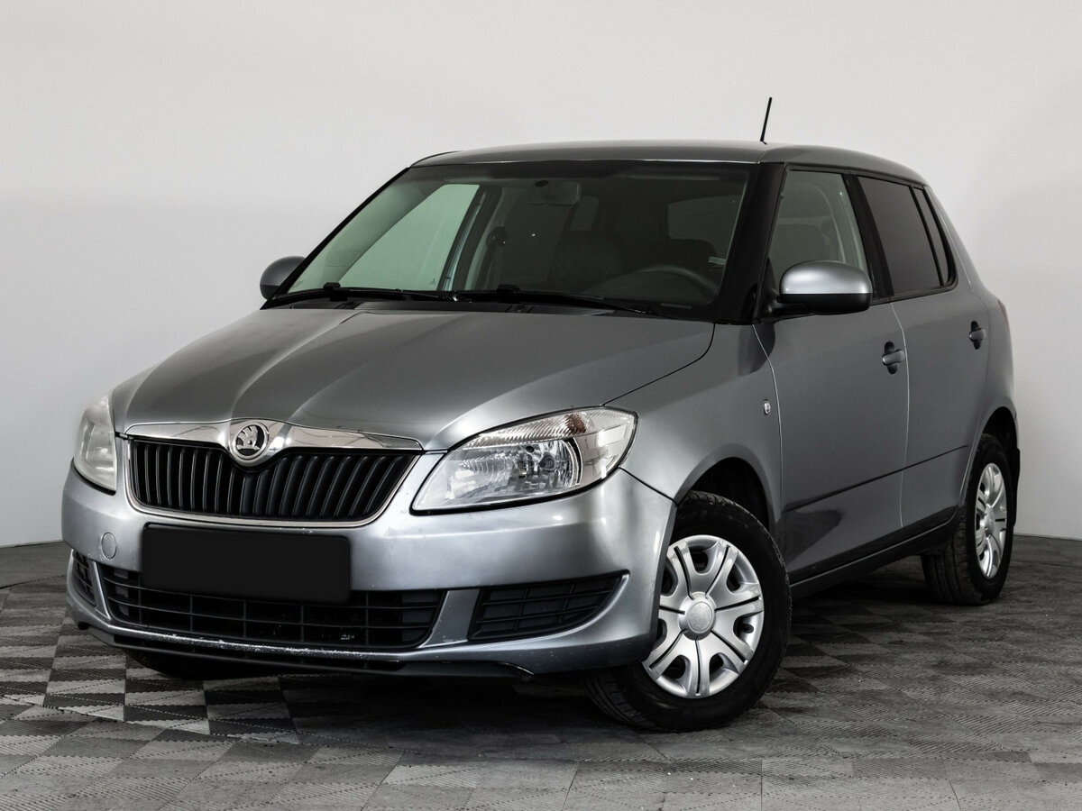 Skoda Fabia б/у, 2013, Механическая. Фото: #0