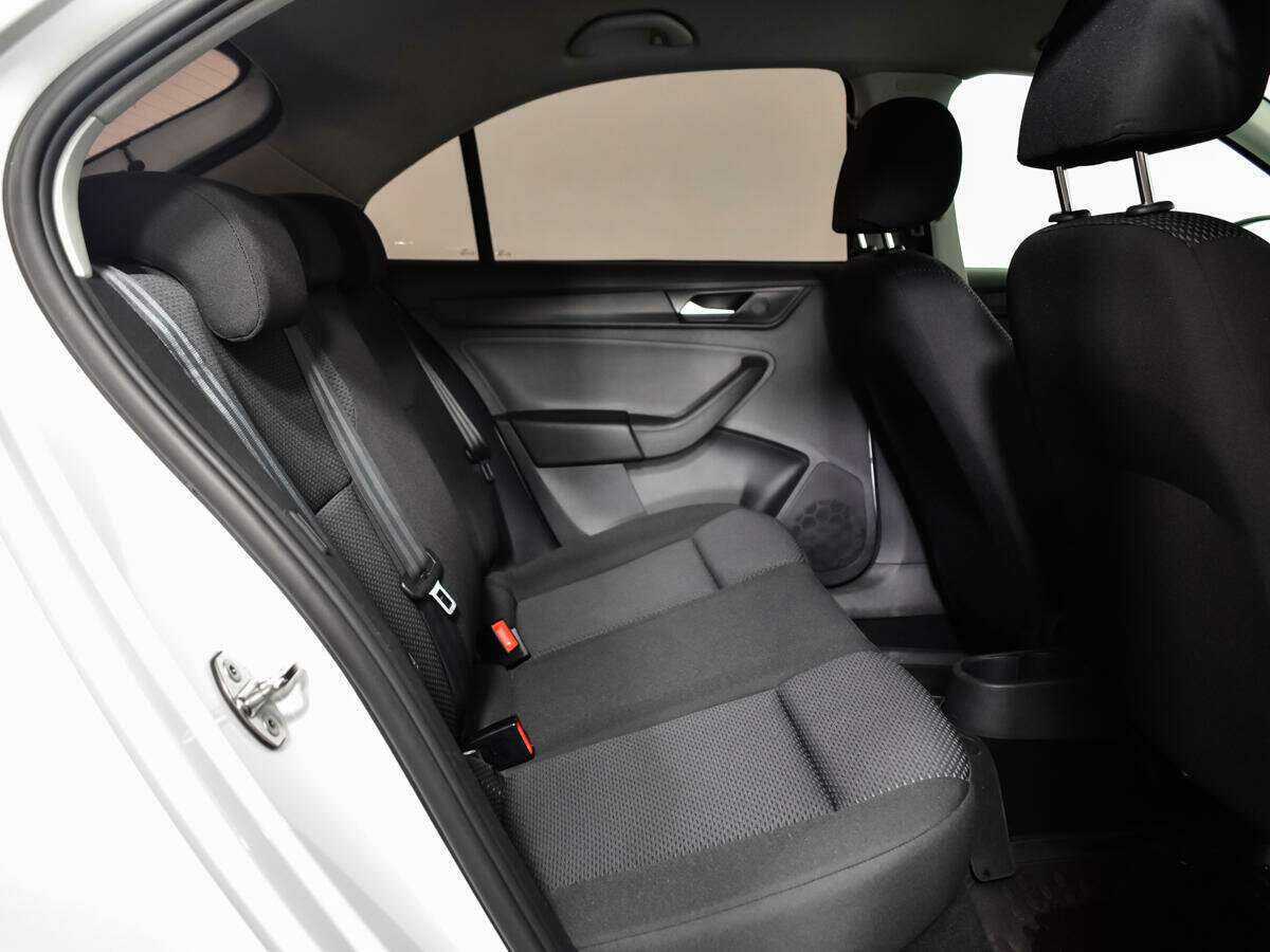 Volkswagen Polo б/у, 2021, Автоматическая. Фото: #9