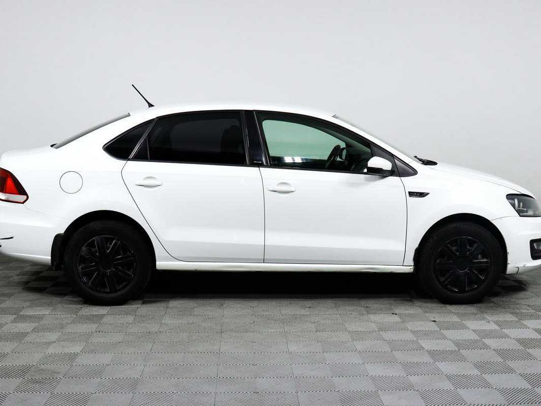 Volkswagen Polo б/у, 2016, Автоматическая. Фото: #3