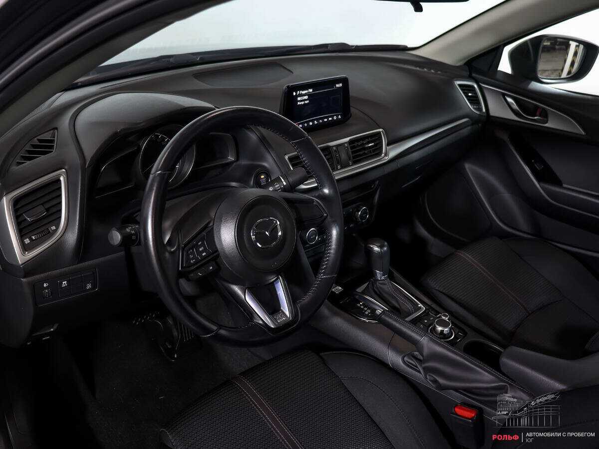 Mazda 3 б/у, 2017, Автоматическая. Фото: #11