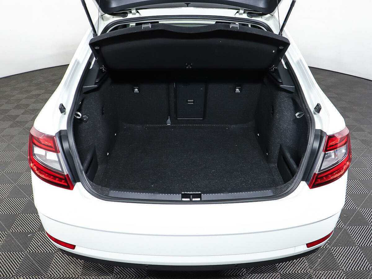 Skoda Octavia б/у, 2018, Роботизированная. Фото: #9