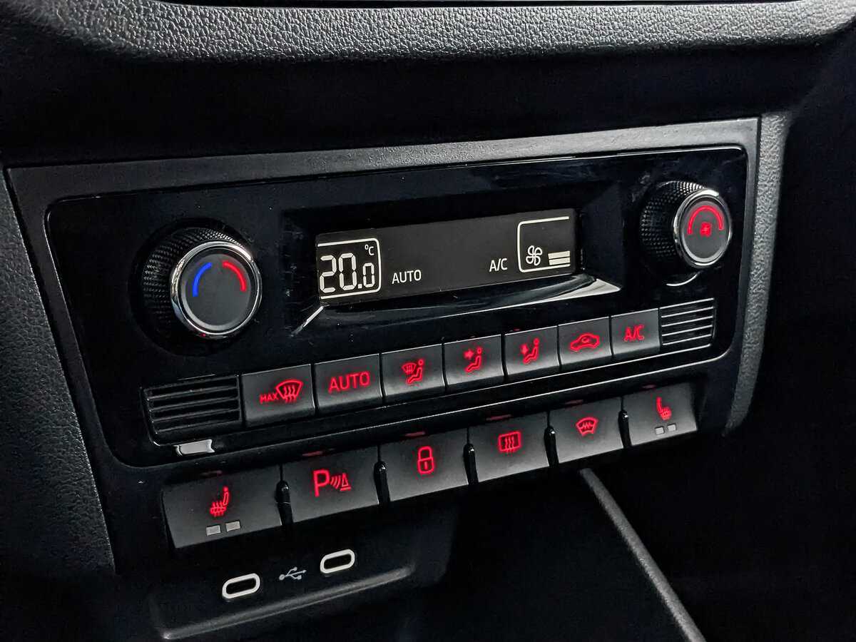 Volkswagen Polo б/у, 2021, Автоматическая. Фото: #24