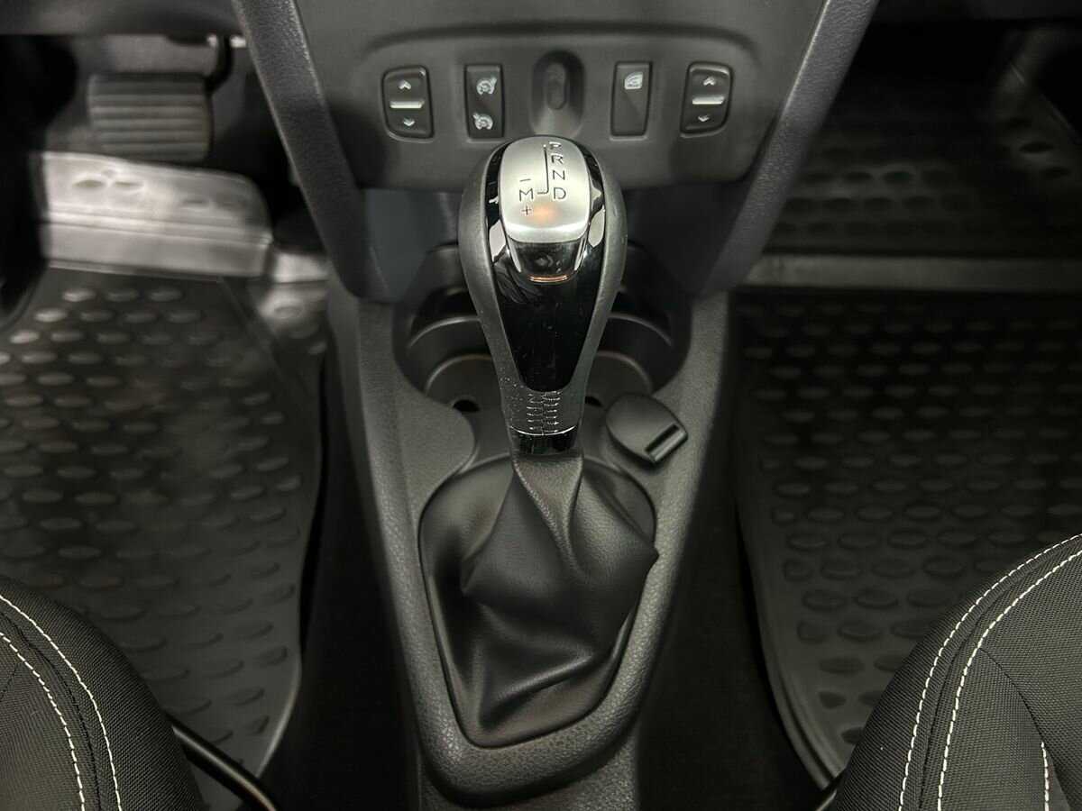 Renault Logan б/у, 2016, Автоматическая. Фото: #12