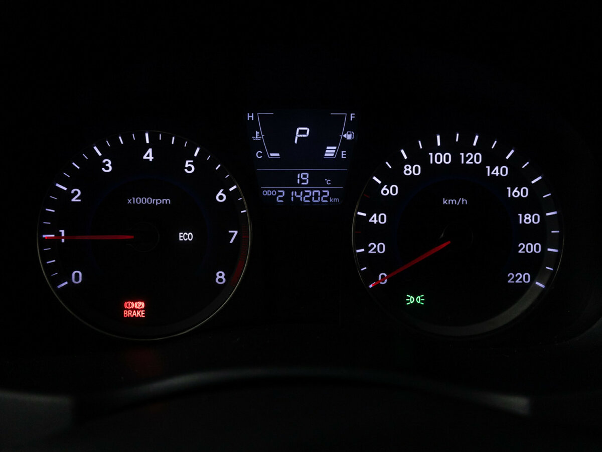 Hyundai Solaris б/у, 2012, Автоматическая. Фото: #11