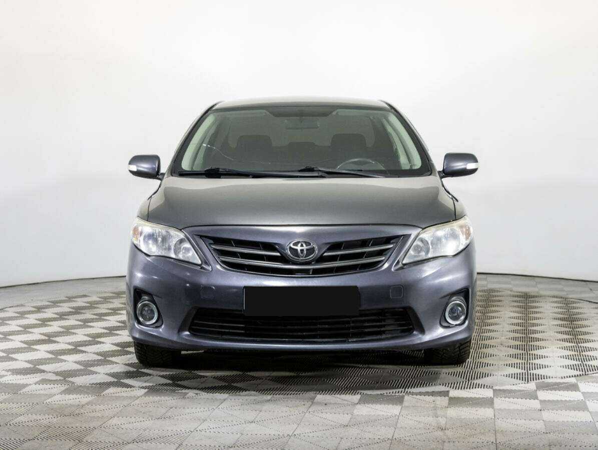 Toyota Corolla б/у, 2012, Механическая. Фото: #1
