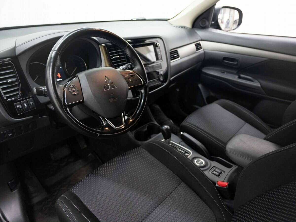 Mitsubishi Outlander б/у, 2016, Вариатор. Фото: #6