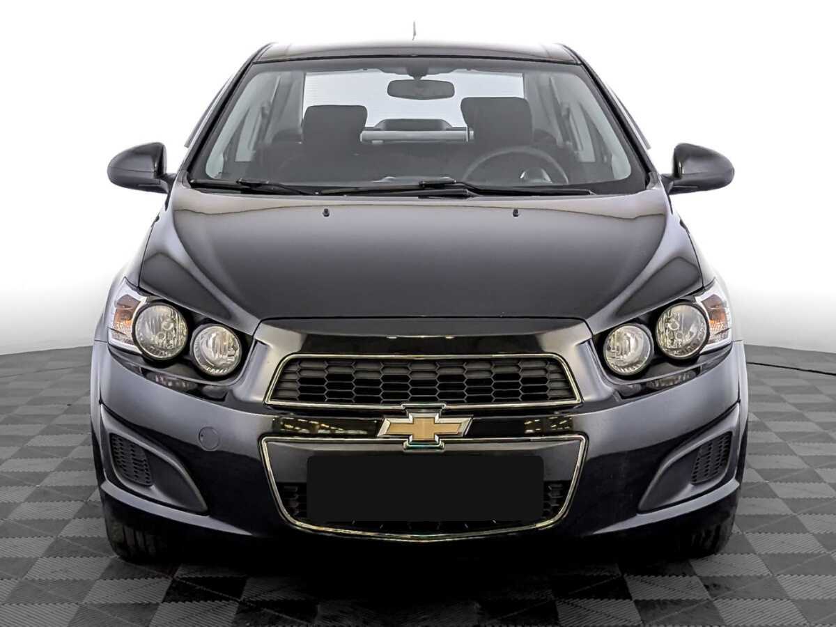 Chevrolet Aveo б/у, 2014, Механическая. Фото: #1