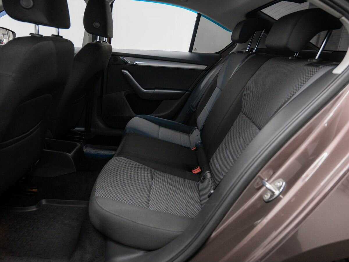 Skoda Octavia б/у, 2013, Механическая. Фото: #11