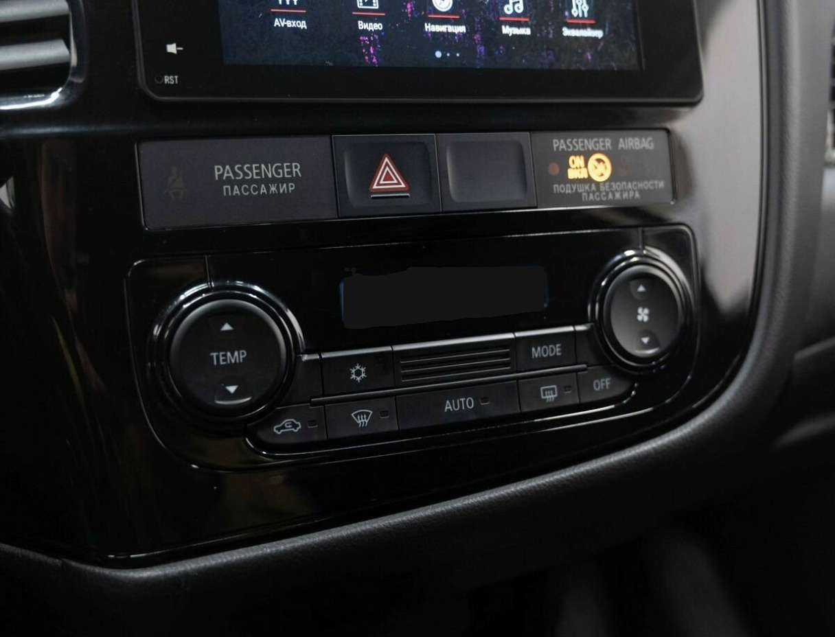 Mitsubishi Outlander б/у, 2018, Вариатор. Фото: #17