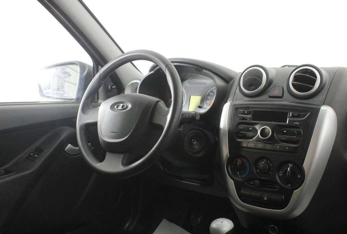 Lada (ВАЗ) Granta б/у, 2015, Механическая. Фото: #6